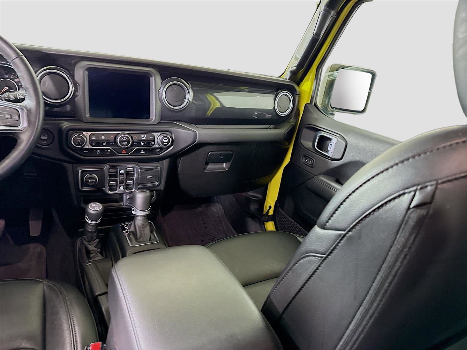 Used 2023 Jeep Wrangler Unlimited Sahara image 16