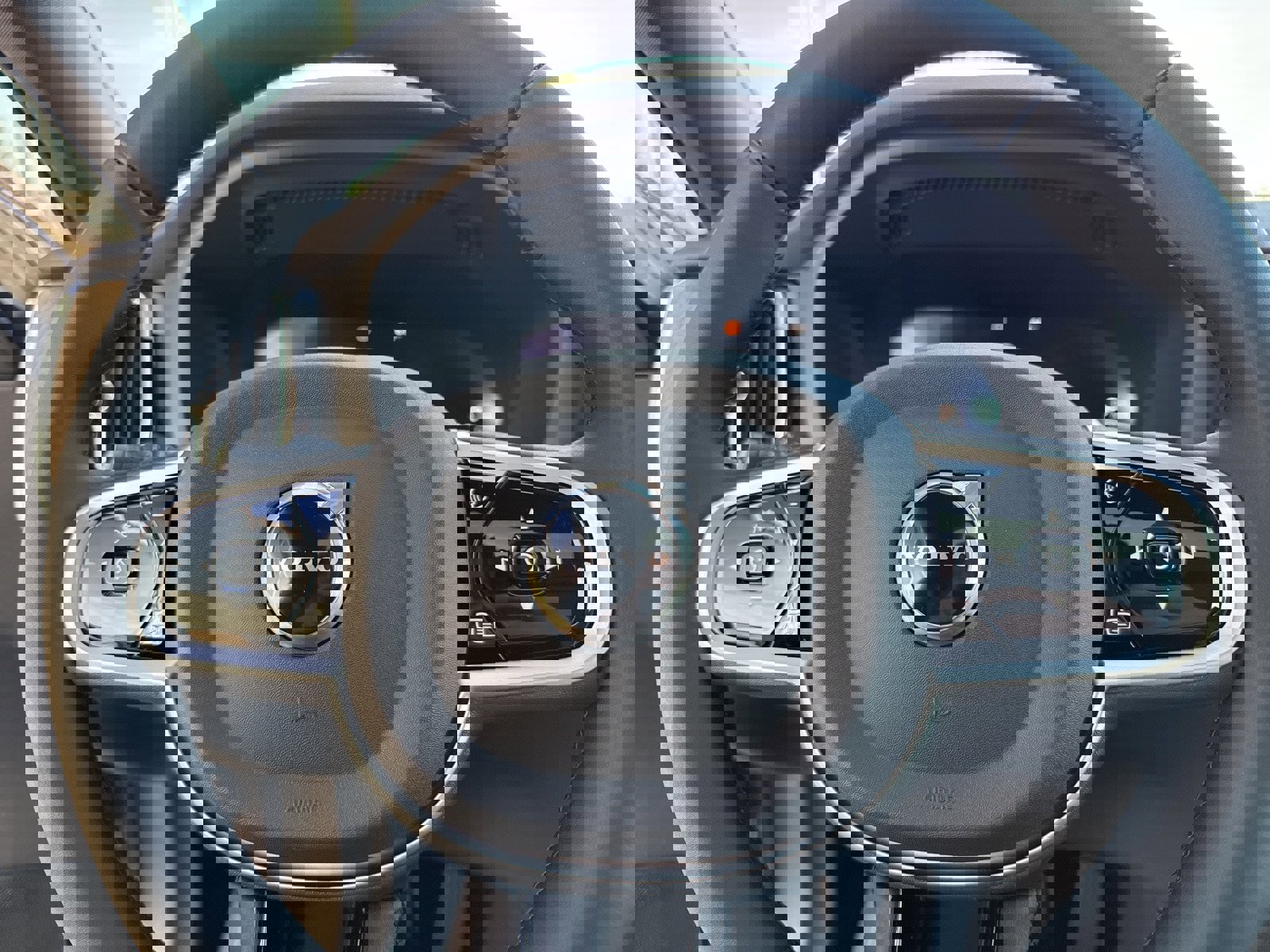 New 2026 Volvo XC60 B5 Plus w/ Protection Package Premier image 25