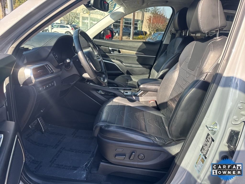 Used 2022 Kia Telluride SX w/ SX Prestige Package image 17