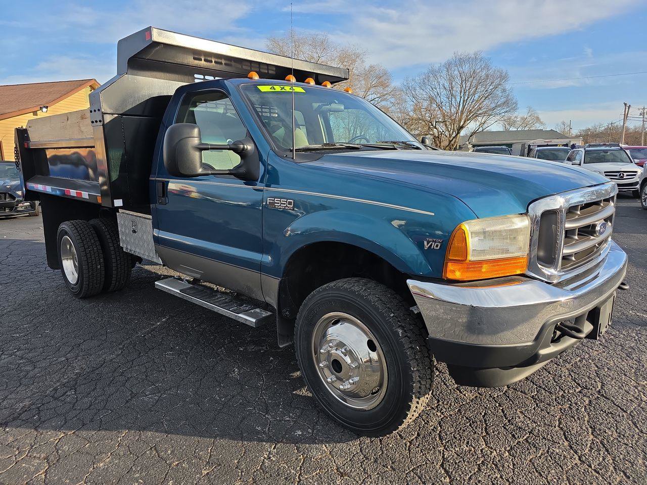 Used 2001 Ford F550 4x4 Regular Cab Super Duty image 18
