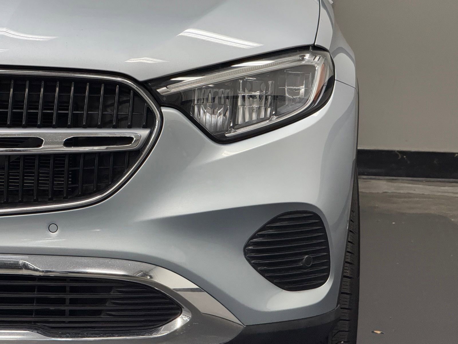 Certified 2024 Mercedes-Benz GLC 300 image 8