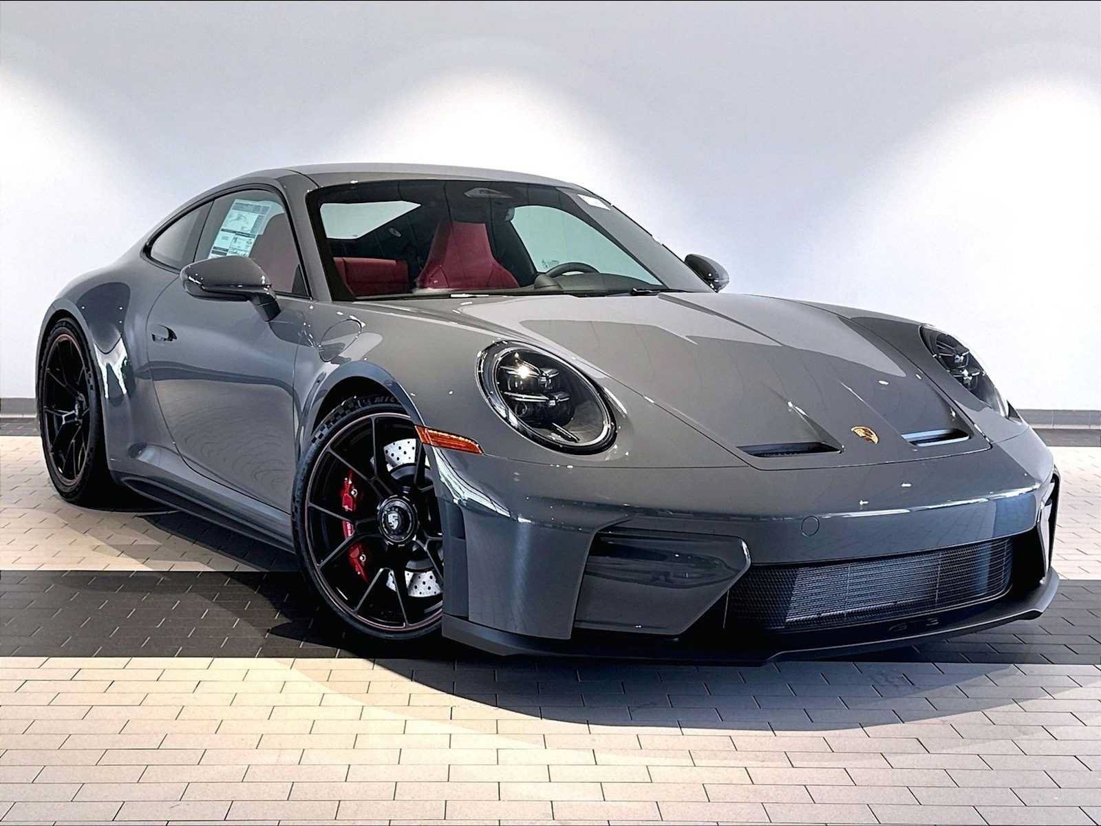 New 2026 Porsche 911 GT3 RWD image 9