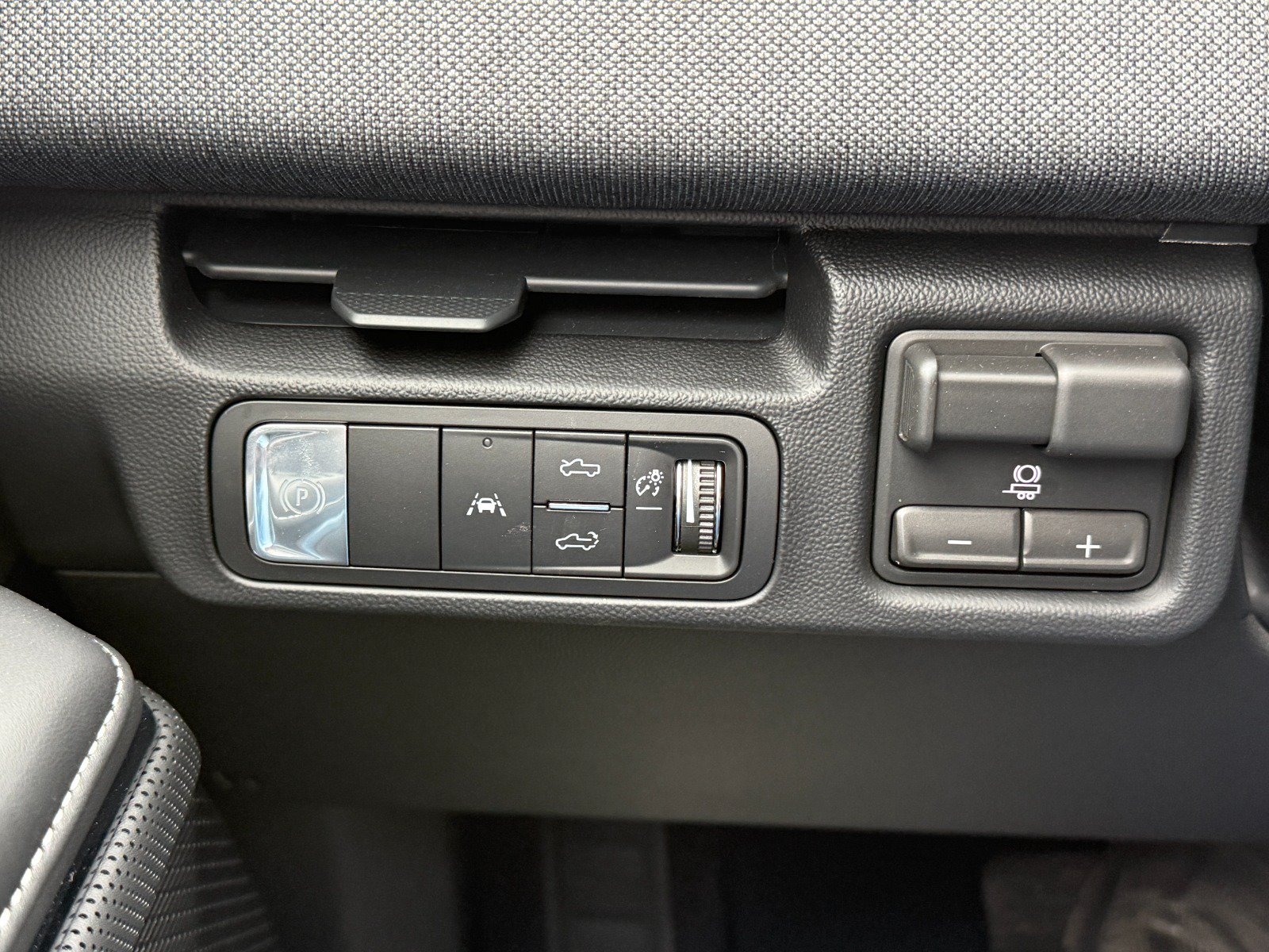 New 2026 GMC Sierra EV Elevation AWD/4WD image 28