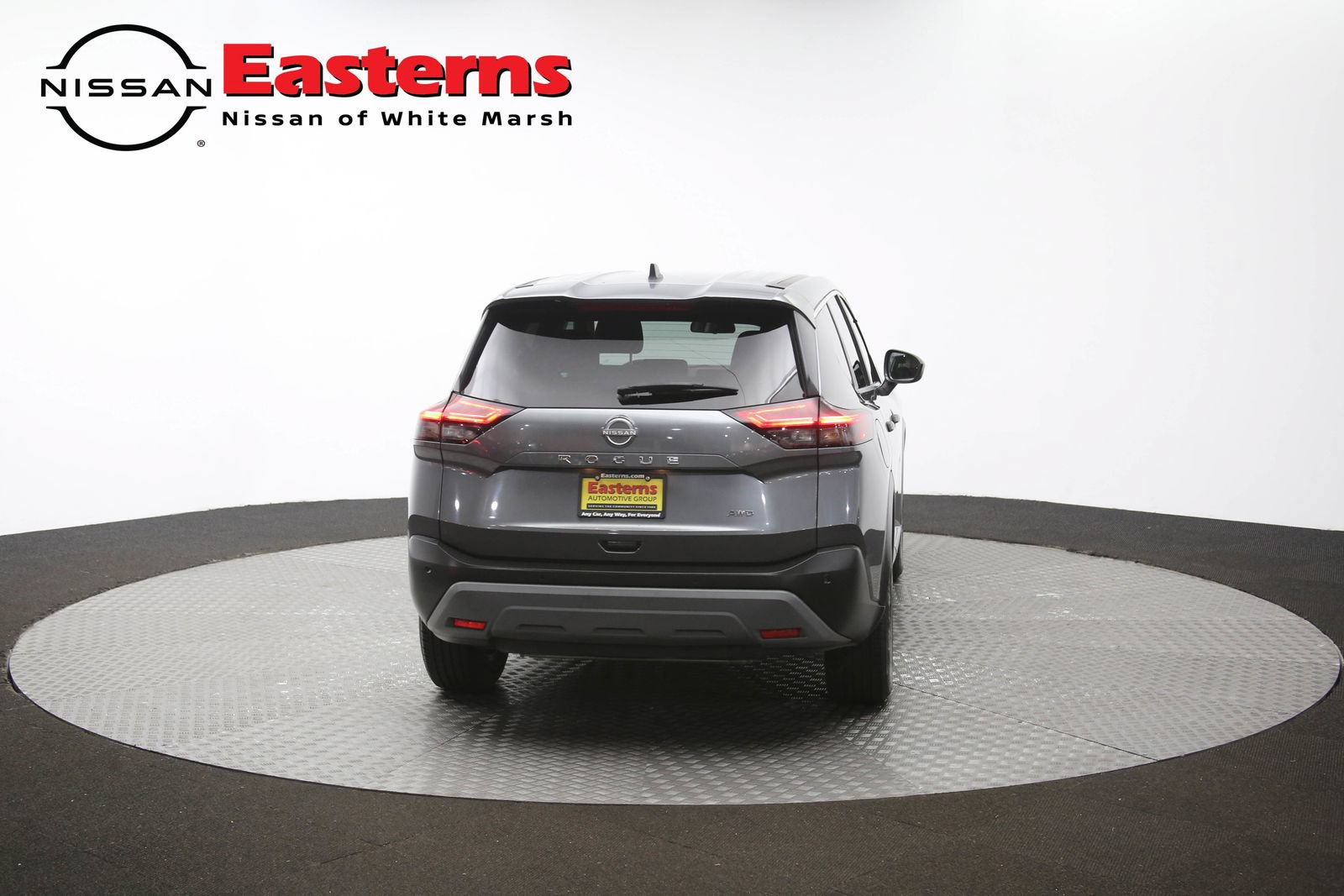 Used 2023 Nissan Rogue S AWD/4WD image 38