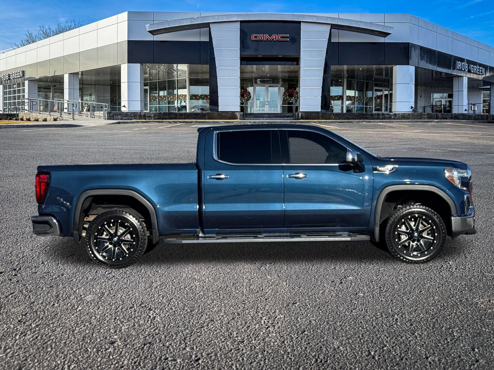 Used 2019 GMC Sierra 1500 SLT w/ SLT Premium Plus Package image 2