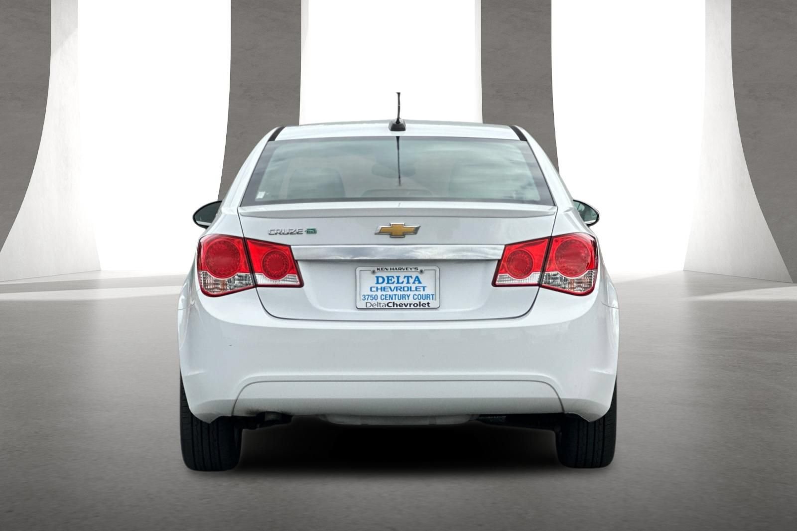 Used 2015 Chevrolet Cruze Diesel FWD image 5