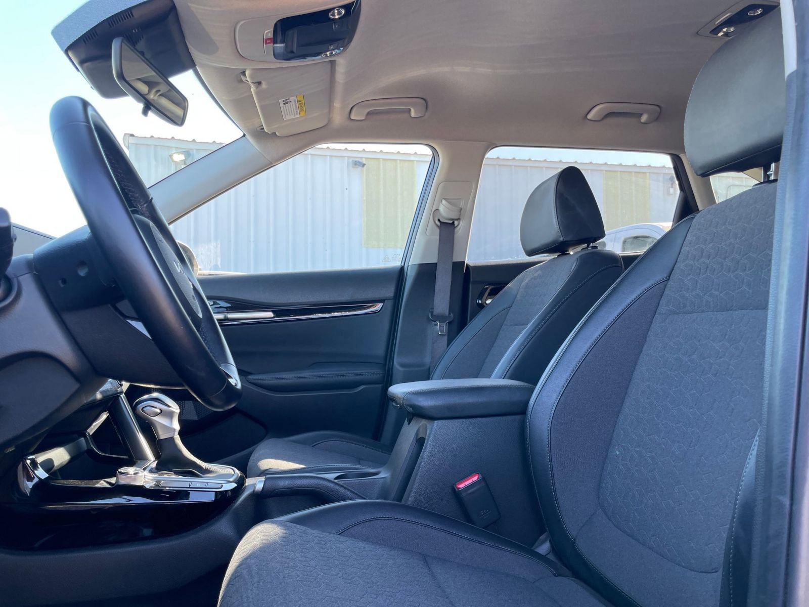 Used 2025 Kia Seltos S image 28