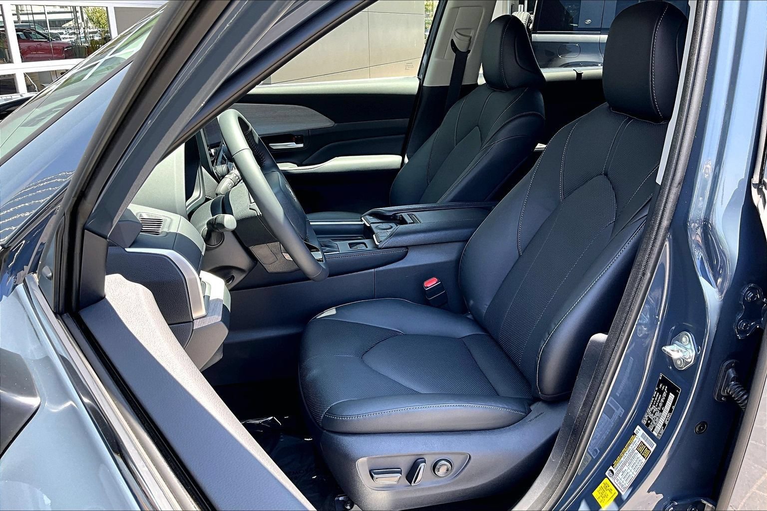 Used 2026 Toyota Grand Highlander AWD image 25
