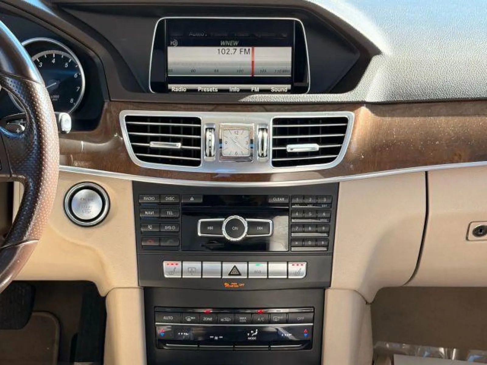 Used 2015 Mercedes-Benz E 350 4MATIC Sedan image 26