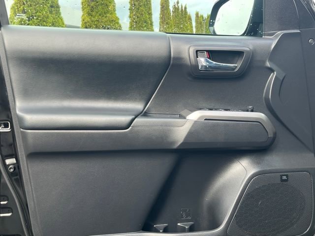 Used 2023 Toyota Tacoma Limited image 9