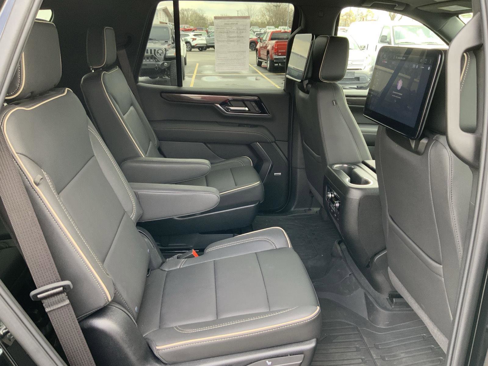 Used 2025 GMC Yukon Elevation w/ Elevation Premium Package image 62