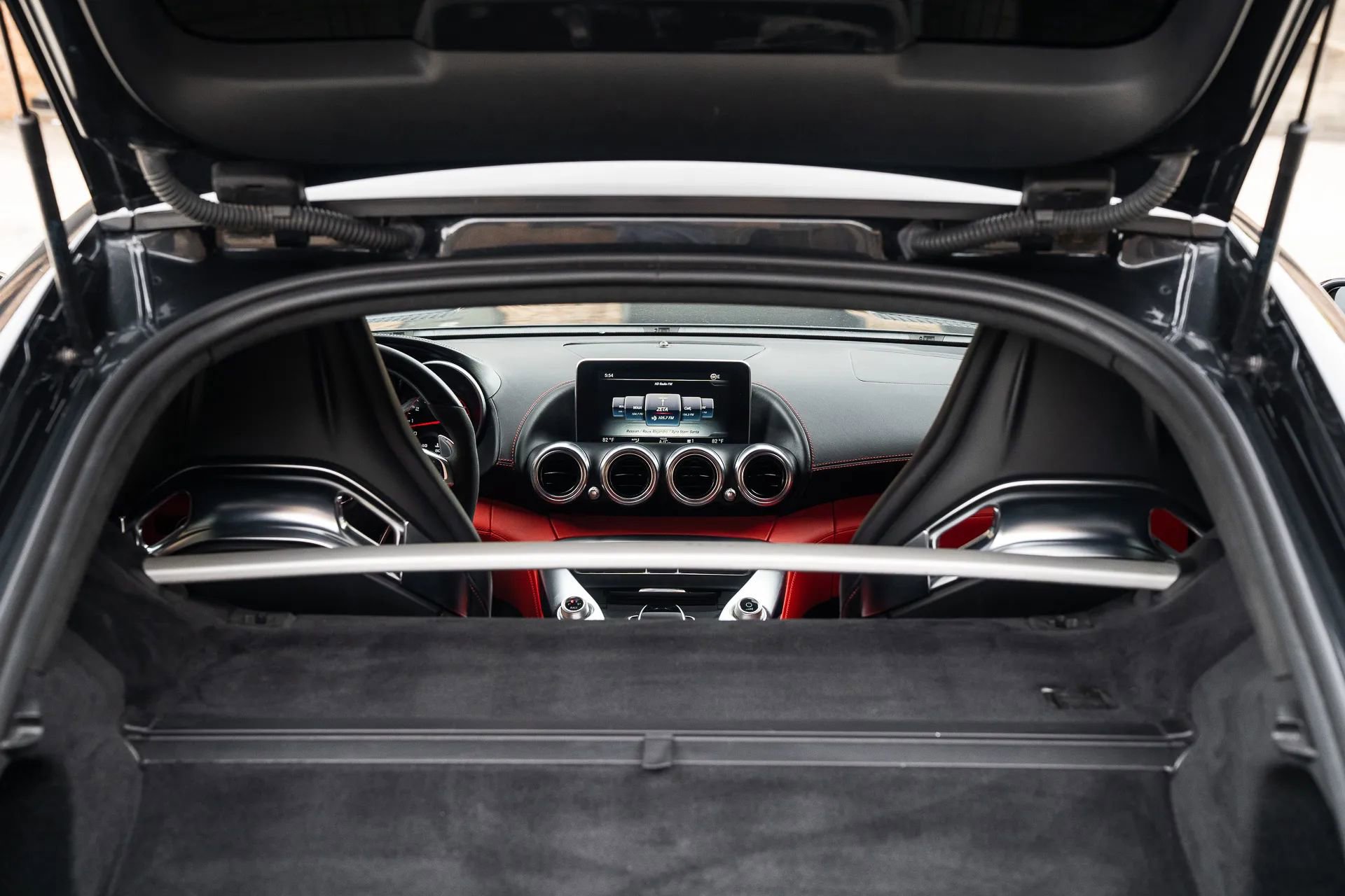 Used 2016 Mercedes-Benz AMG GT S w/ Exclusive Interior Package image 9