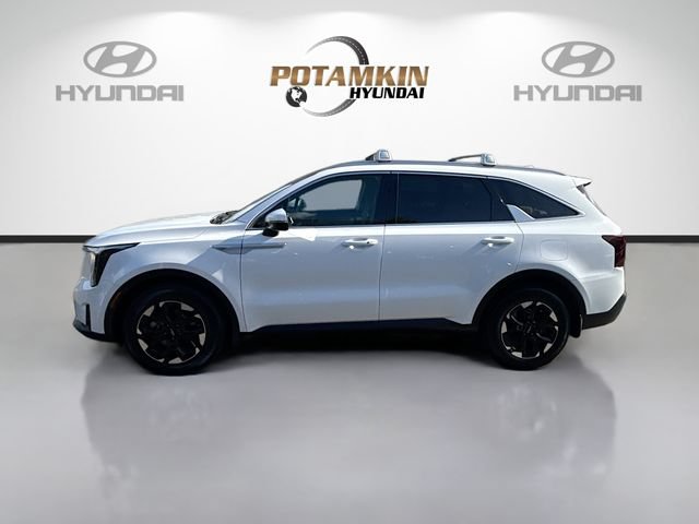 Used 2025 Kia Sorento S w/ Panoramic Sunroof Package FWD image 8