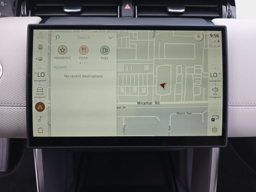 New 2026 Land Rover Discovery Sport Landmark AWD/4WD image 22