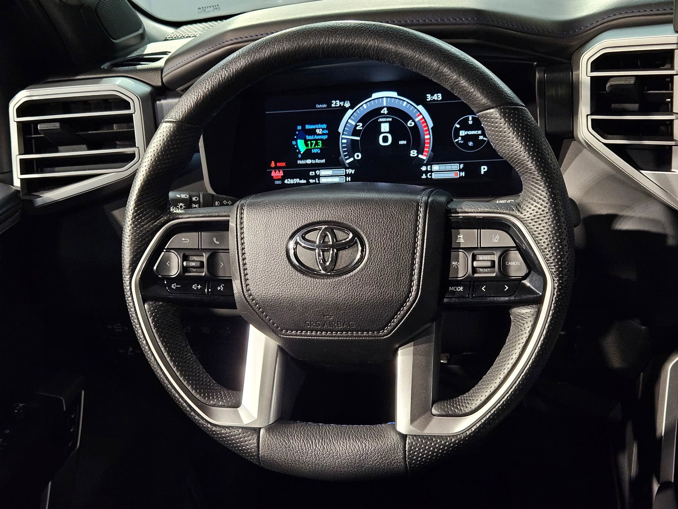 Used 2025 Toyota Tundra Platinum image 27