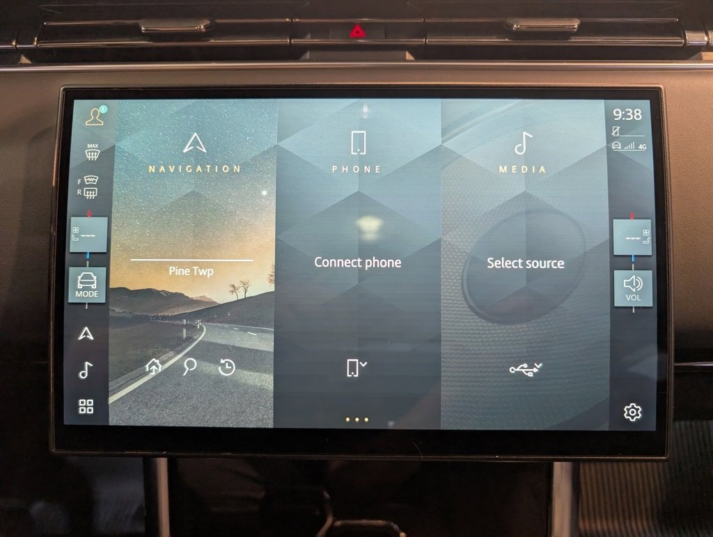 Used 2024 Land Rover Range Rover Long Wheelbase SE image 19