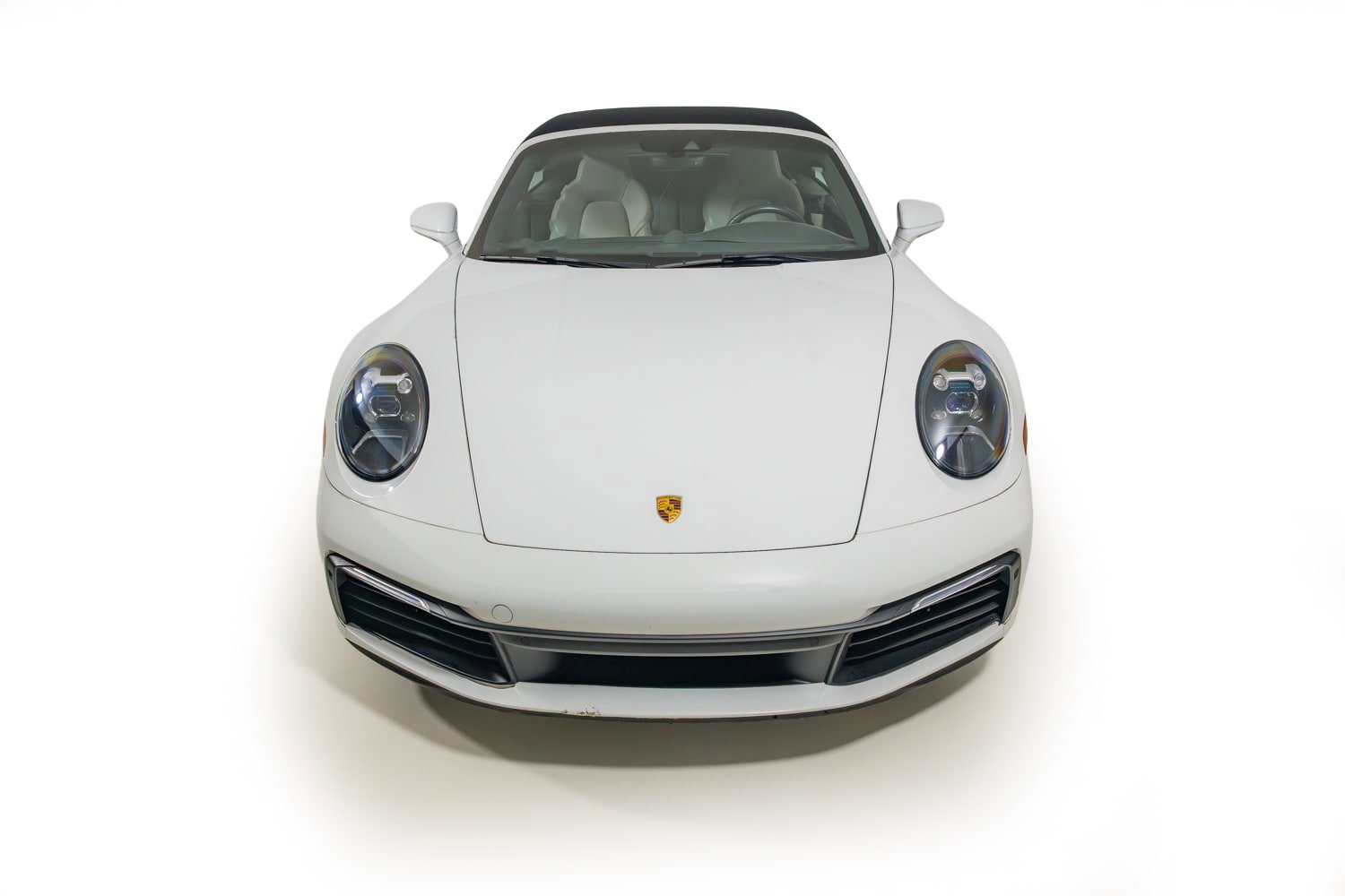 Used 2022 Porsche 911 Carrera RWD image 3