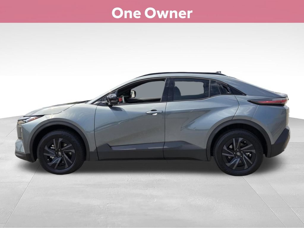 Certified 2026 Toyota C-HR AWD/4WD image 3
