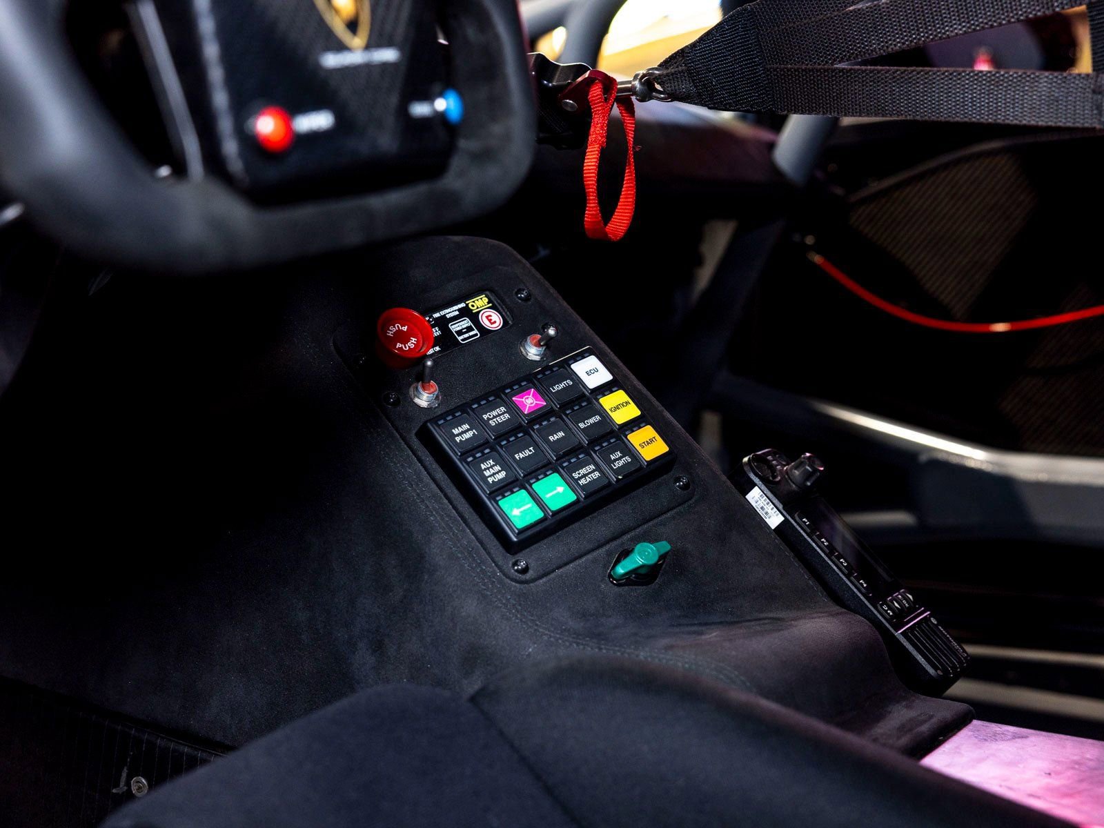 Used 2022 Lamborghini Huracan EVO image 16