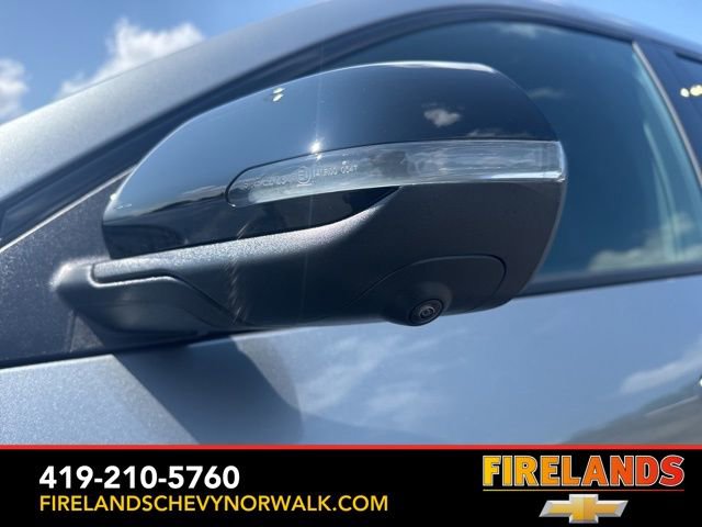 New 2025 Chevrolet Traverse LT w/ Midnight/Sport Edition image 17