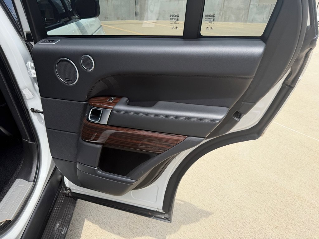 Used 2014 Land Rover Range Rover HSE AWD/4WD image 20