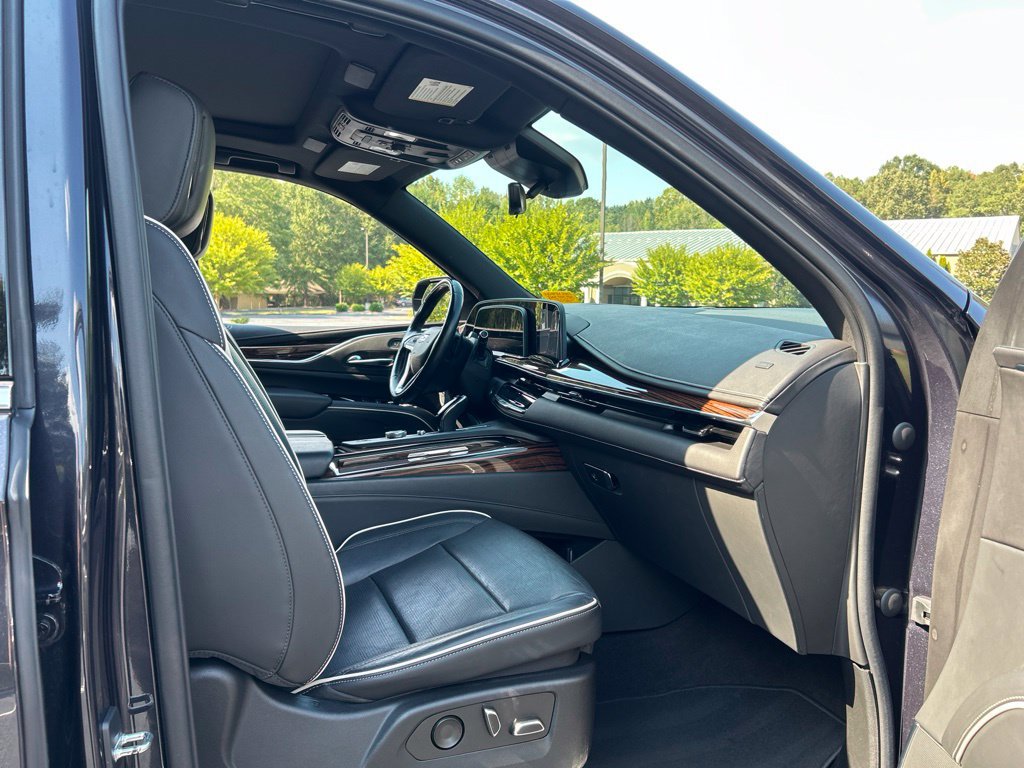 Used 2022 Cadillac Escalade ESV Premium Luxury AWD/4WD image 39