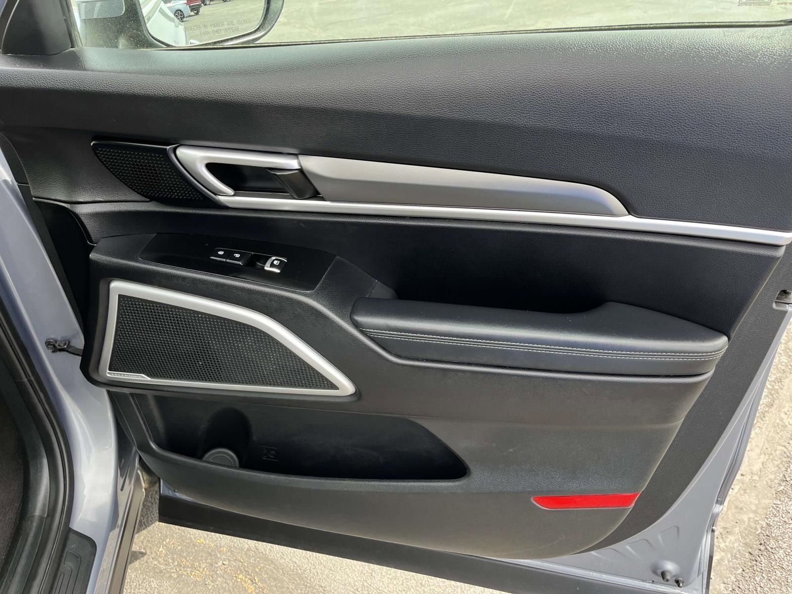 Used 2021 Kia Telluride S FWD image 25