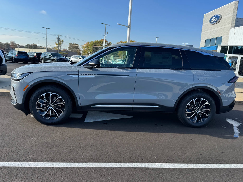 New 2026 Lincoln Nautilus Premier w/ Equipment Group 102A image 4