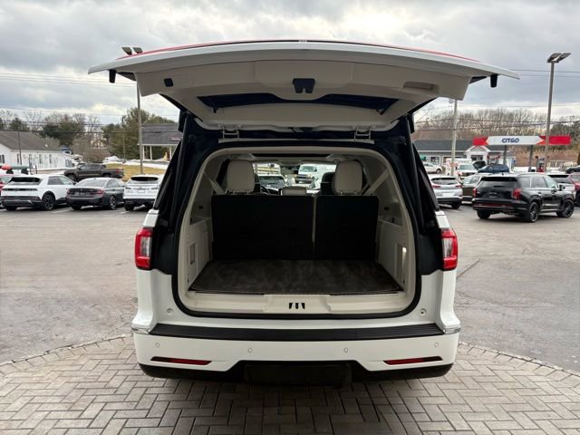 Used 2021 Lincoln Navigator L Black Label w/ Special Edition Package image 15