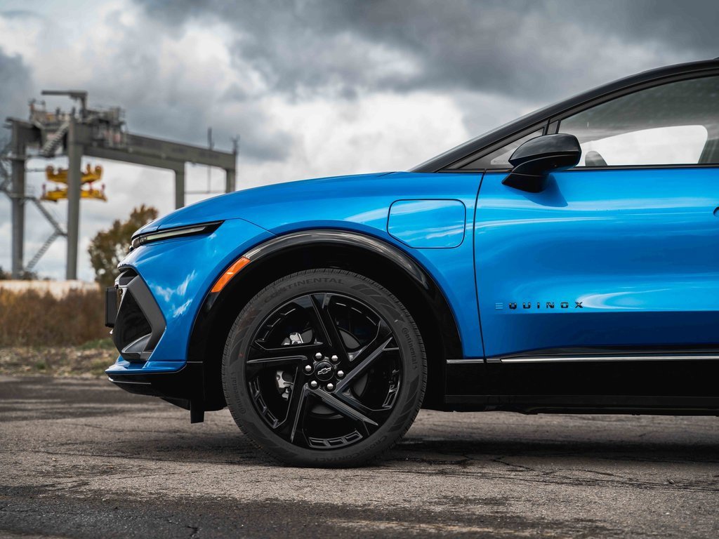 New 2025 Chevrolet Equinox EV RS image 12