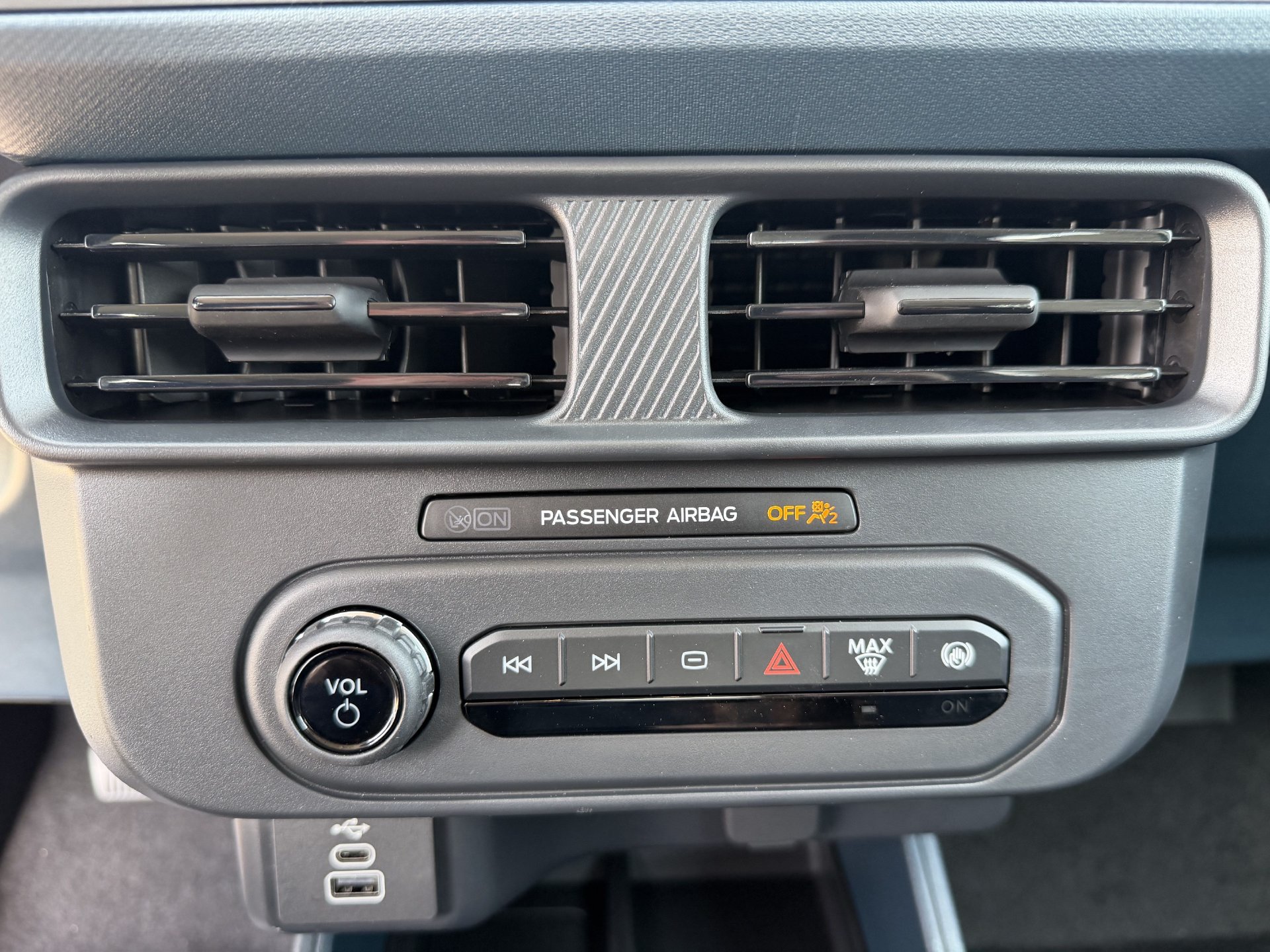 New 2026 Ford Maverick XL FWD image 6