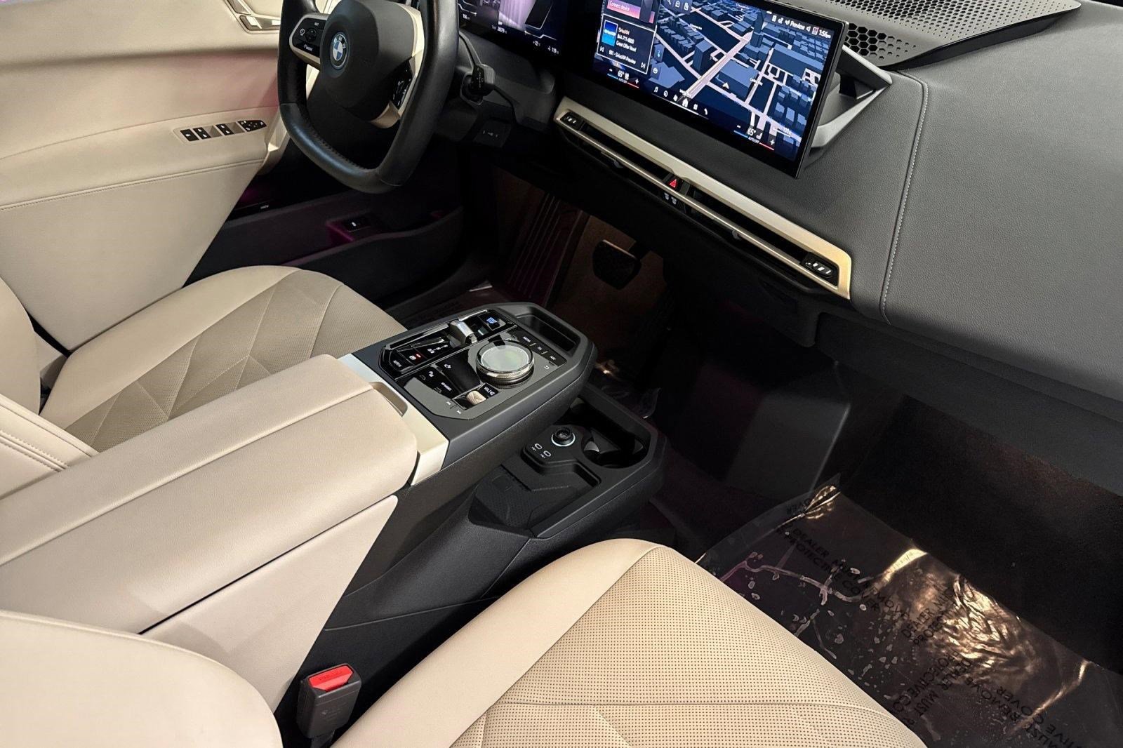 Used 2024 BMW iX xDrive50 w/ Sport Package image 32