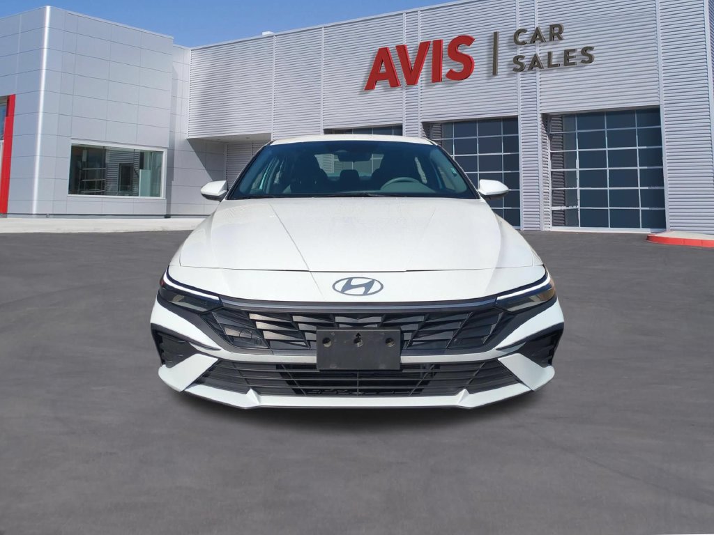 Used 2026 Hyundai Elantra Hybrid FWD image 2