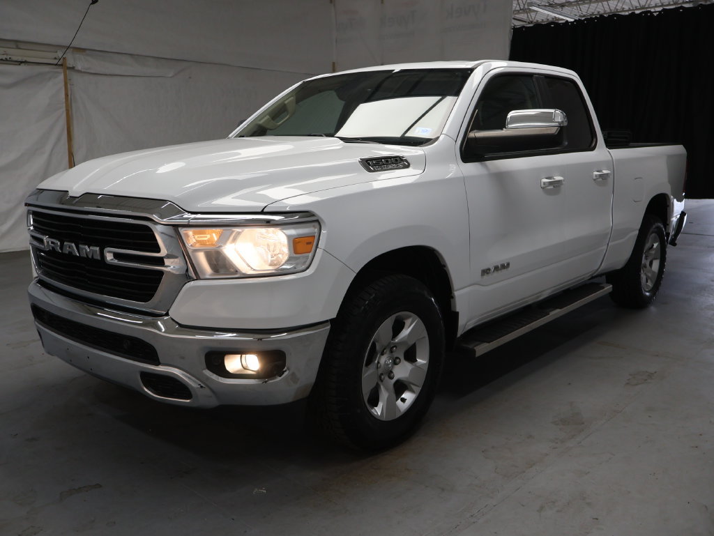 Used 2020 RAM 1500 Big Horn AWD/4WD image 3