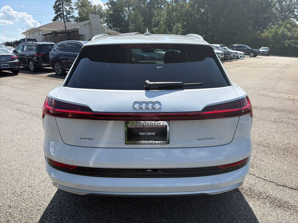 Used 2022 Audi e-tron Premium AWD/4WD image 6