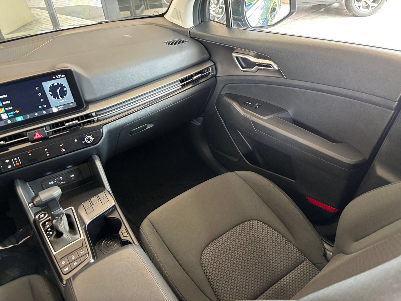Used 2026 Kia Sportage LX FWD image 34