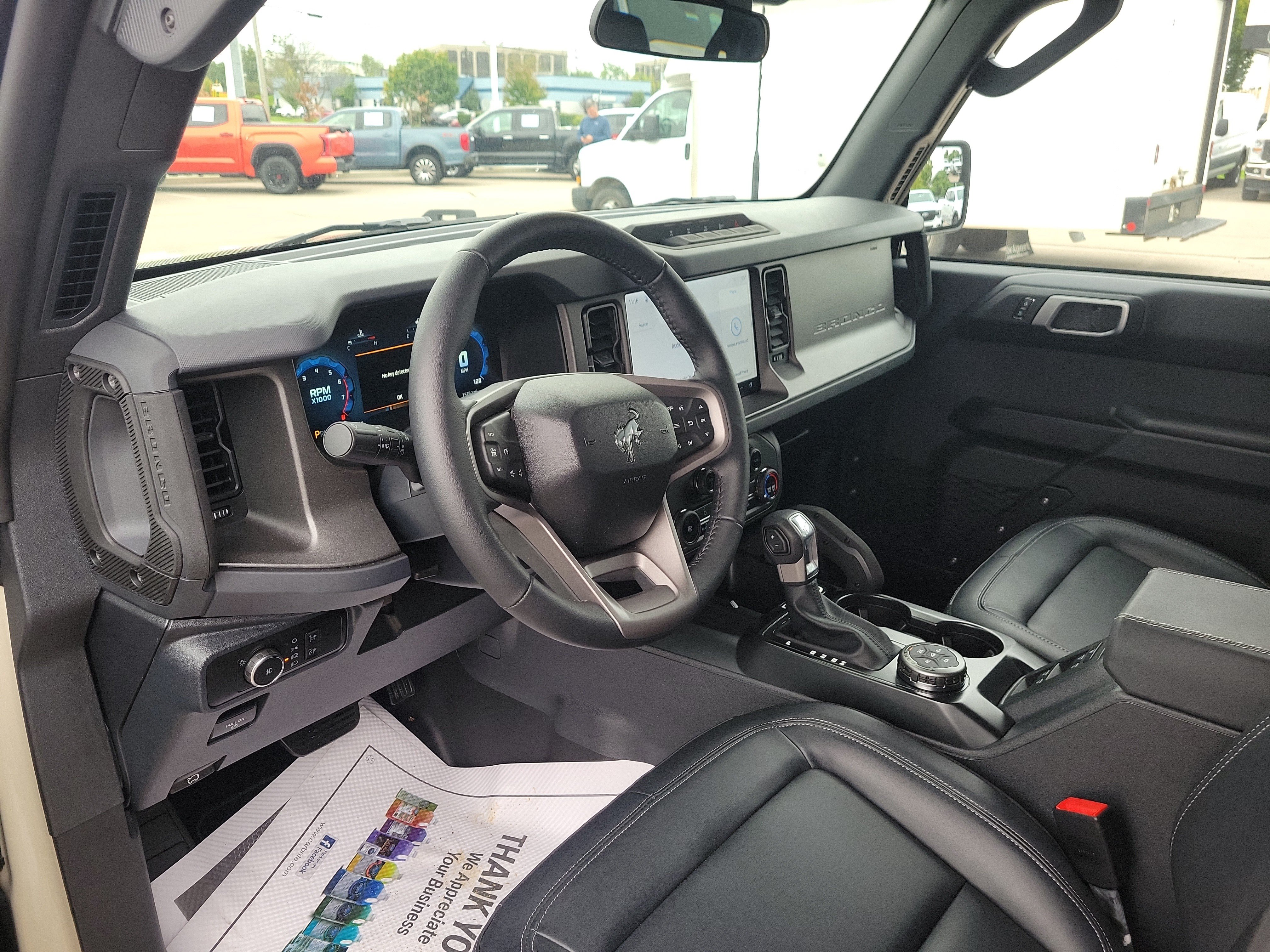Used 2026 Ford Bronco Badlands AWD/4WD image 17