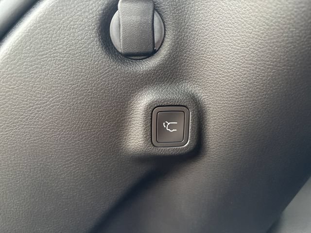 New 2026 Jeep Compass Latitude AWD/4WD image 24