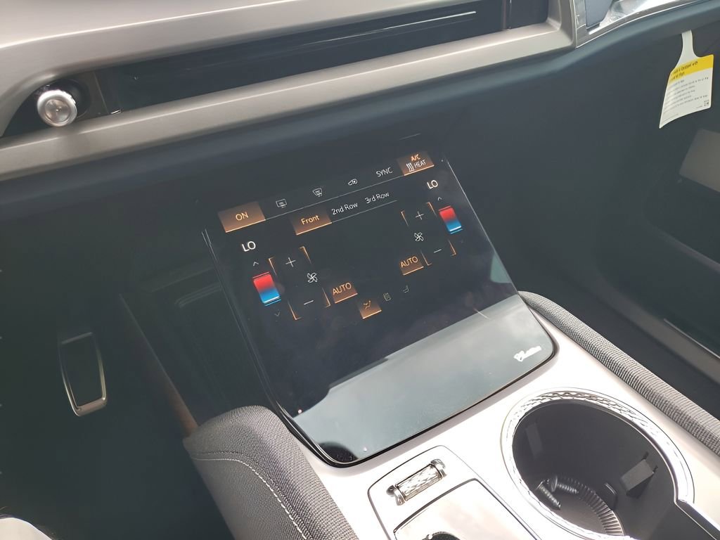 New 2026 Cadillac Vistiq Premium Luxury image 40