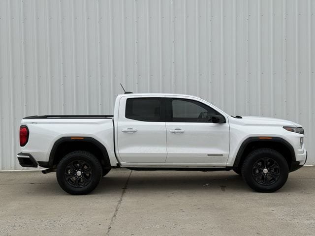 Used 2023 GMC Canyon Elevation image 3