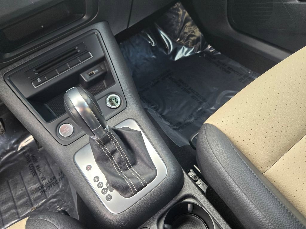 Used 2016 Volkswagen Tiguan S image 15