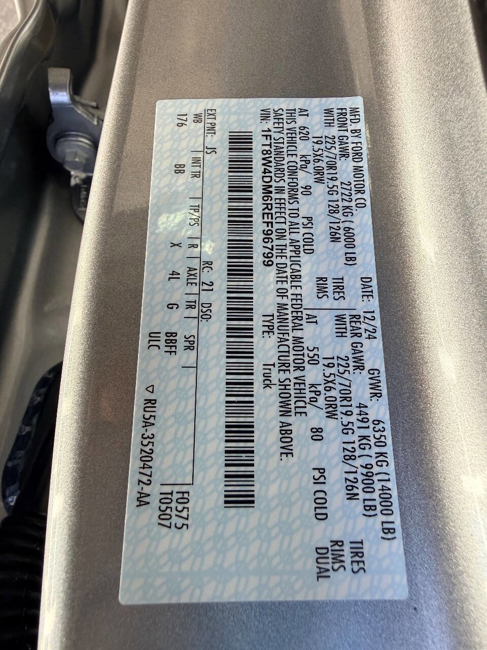 Used 2024 Ford F450 Platinum w/ FX4 Off-Road Package image 44