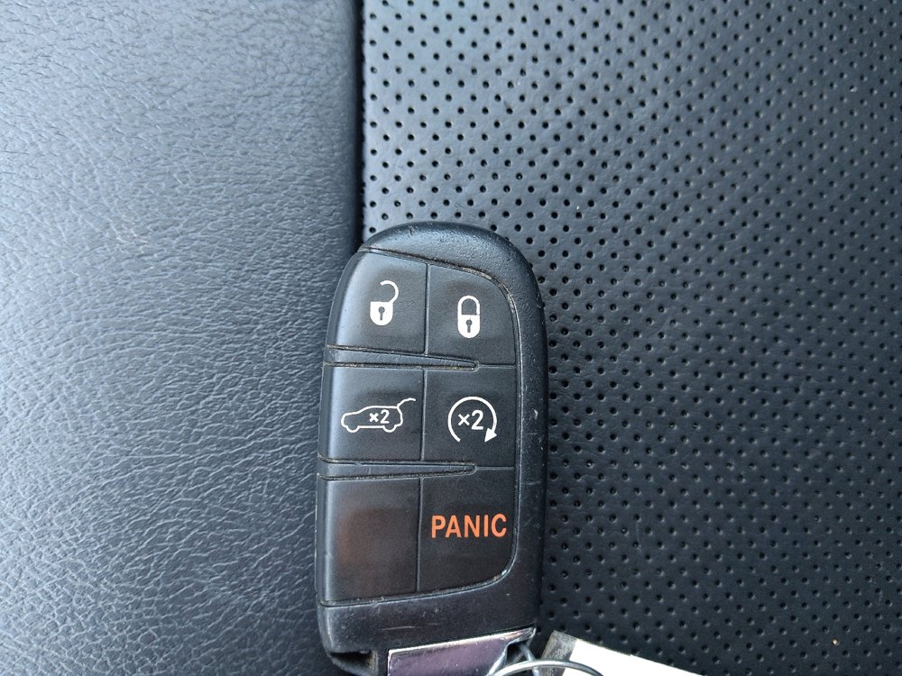 Used 2019 Jeep Compass Limited w/ Safety & Security Group image 32