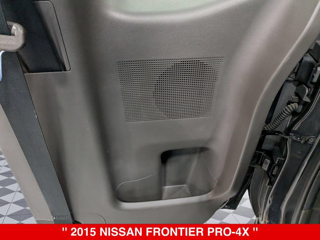 Used 2015 Nissan Frontier PRO-4X AWD/4WD image 28