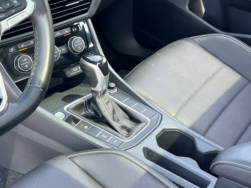 Certified 2023 Volkswagen Jetta SE image 30