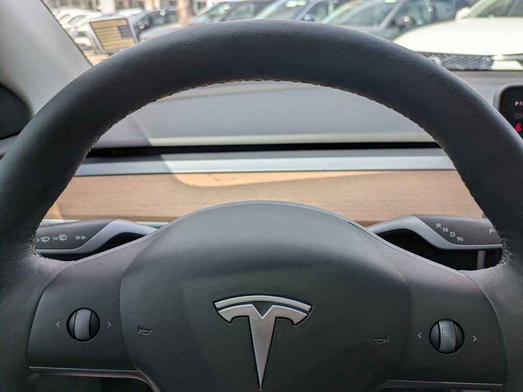 Used 2024 Tesla Model Y Long Range image 41