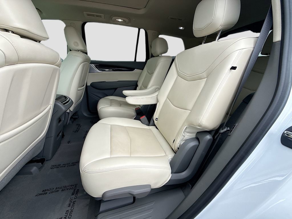 Used 2024 Cadillac XT6 Premium Luxury FWD image 22