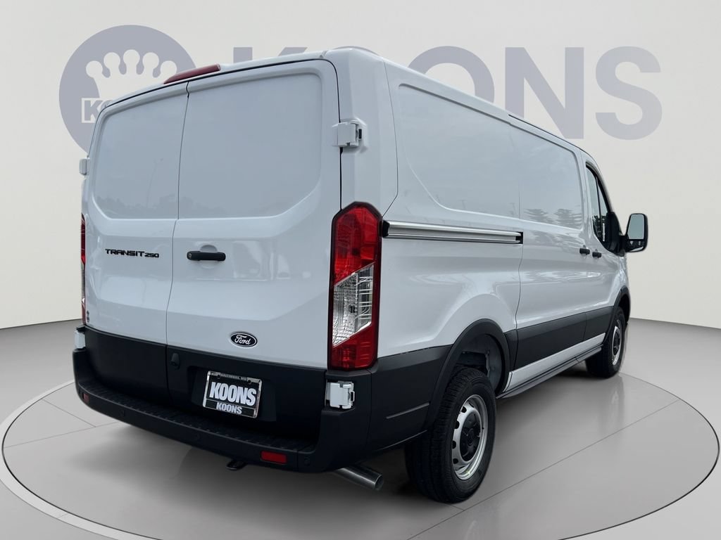 New 2026 Ford Transit 250 Low Roof RWD image 7