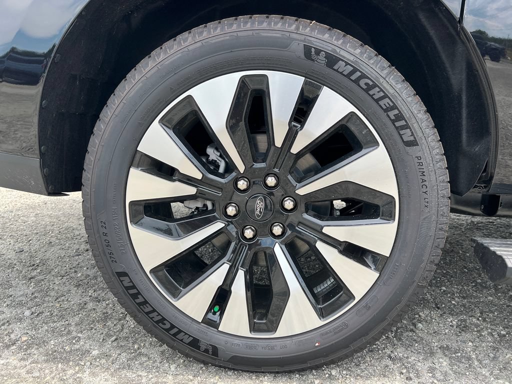 New 2026 Ford Expedition Max Platinum w/ Driver's Package AWD/4WD image 21