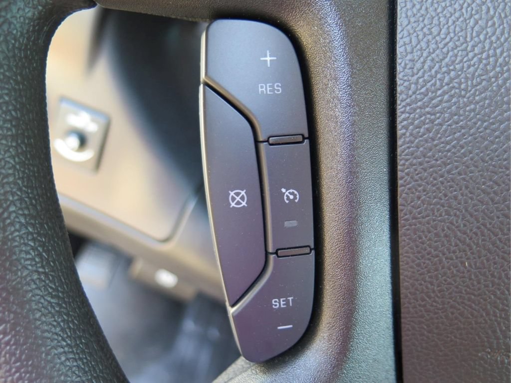 New 2026 Chevrolet Express 2500 w/ Driver Convenience Package RWD image 18